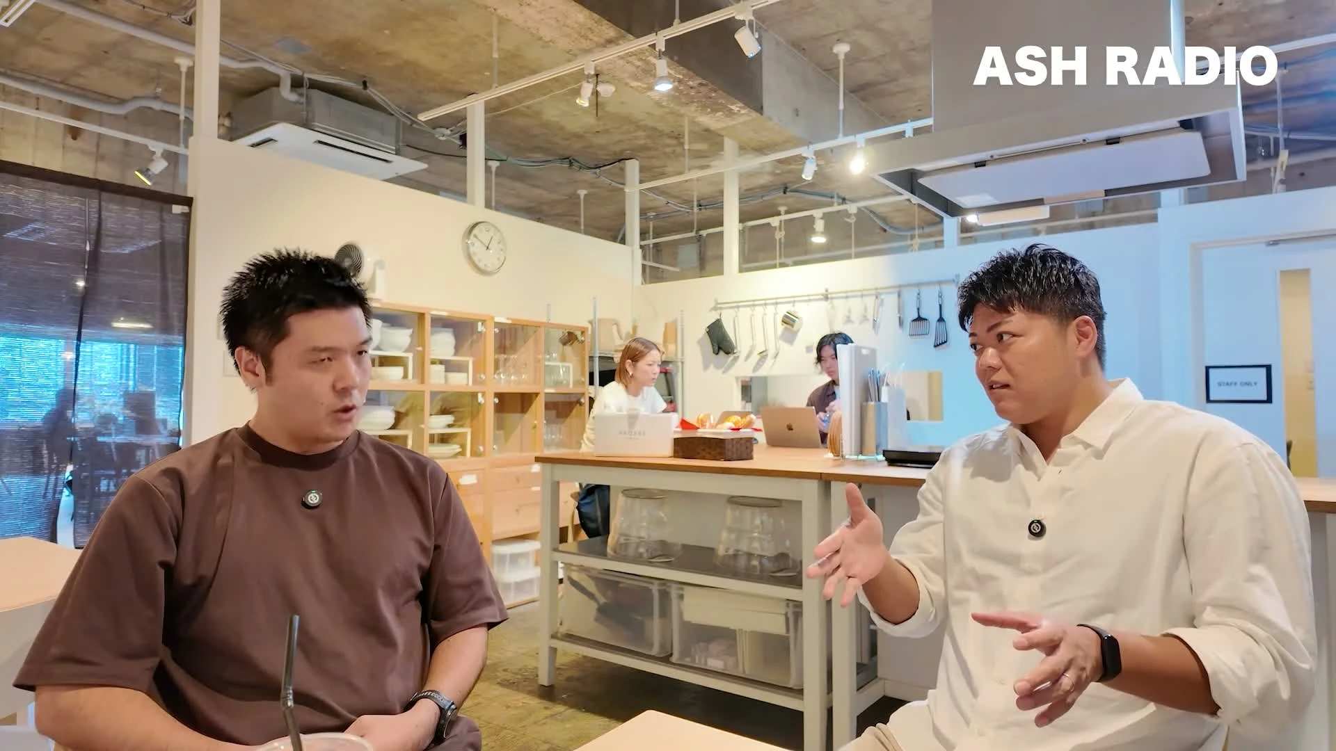 ピボットの難しさについて、矢野さんが話している動画の場面