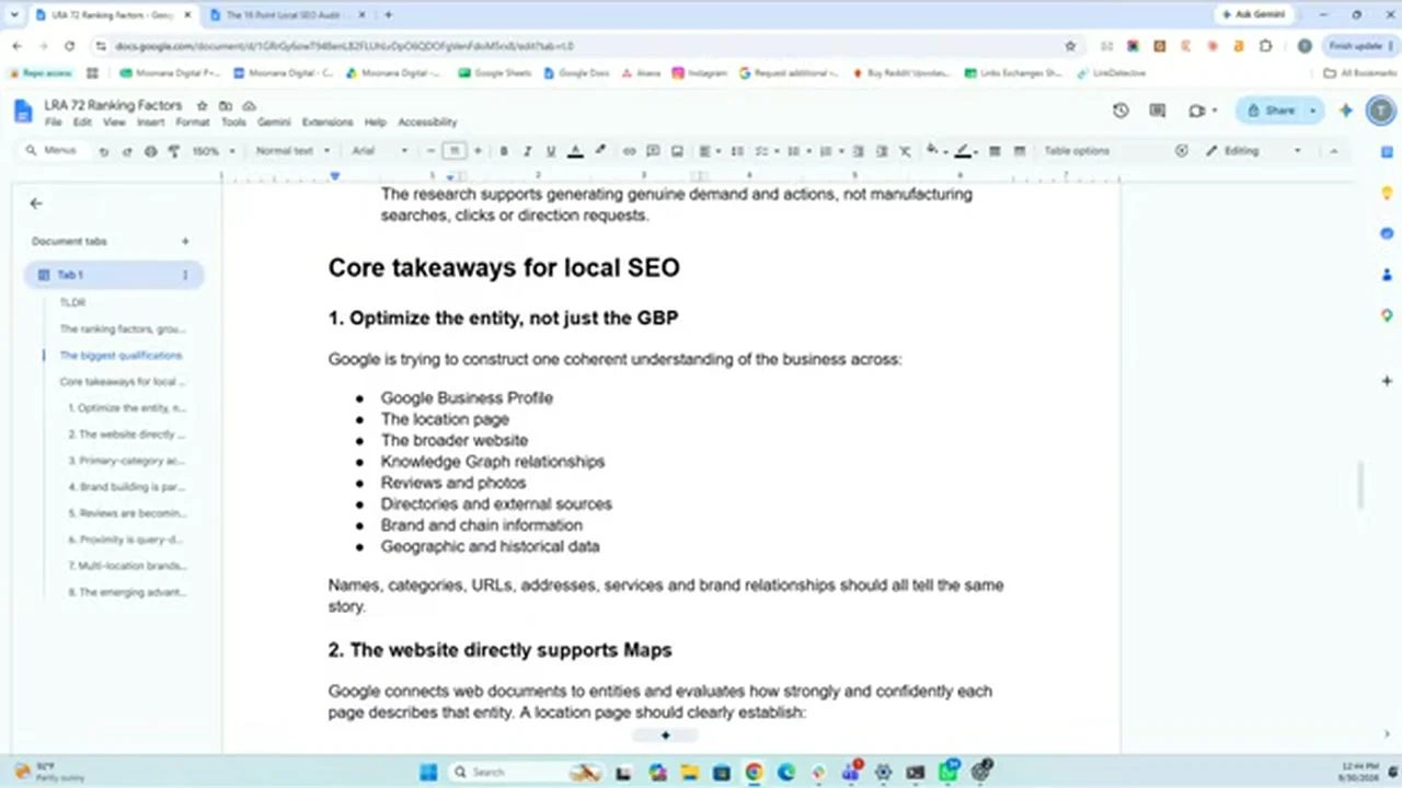動画の画面。ドキュメントの、GBPやロケーションページやサイトを最適化するという箇条書きが映る場面
